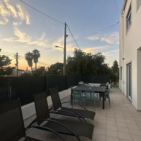 Figo - Shared Pool - 7 Guests - Картейра