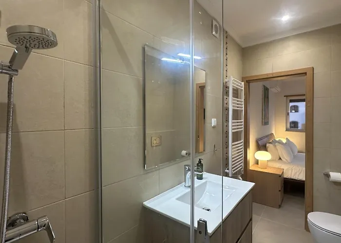 Figo - Shared Pool - 7 Guests -