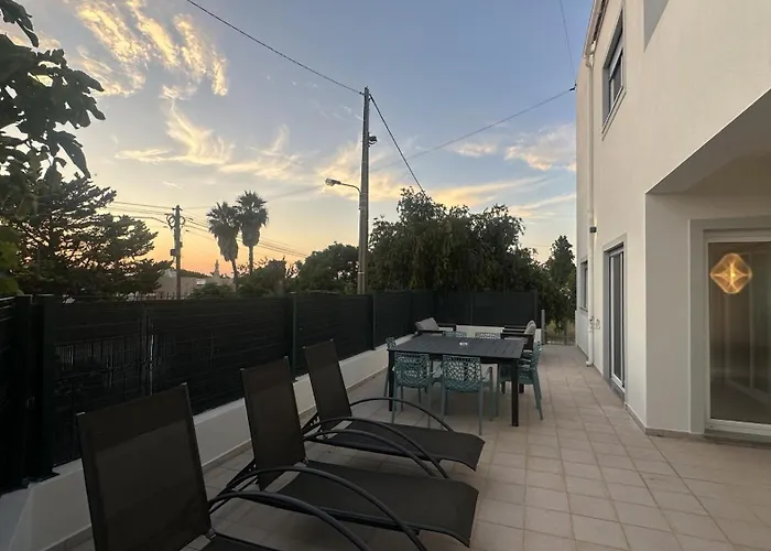 Figo - Shared Pool - 7 Guests - Quarteira